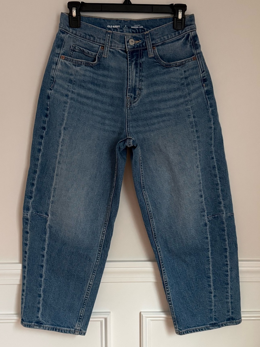 Old Navy Cropped High Rise Barrel Leg Jeans